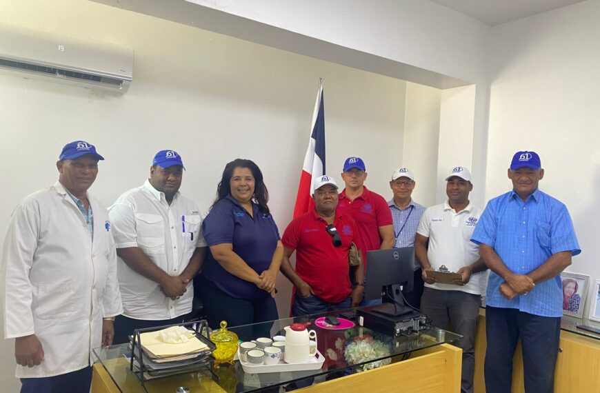 Operativo de salud en el Hospital Municipal Nuestra Señora Del Carmen en colaboración con el Instituto Dermatológico Dominicano.